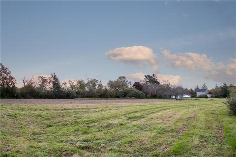 184 Peckham Ave, Middletown, RI 02842 photo 8