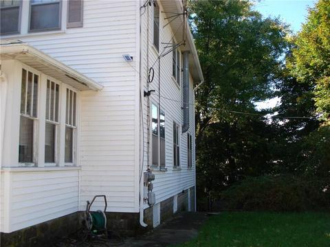 99 Orchard St, Woonsocket, RI 02895 photo 4