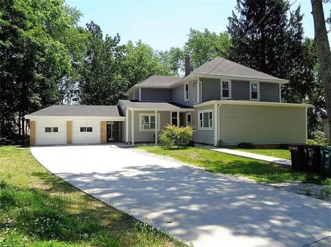 43 Beacon Ave, Woonsocket, RI 02895 photo 1