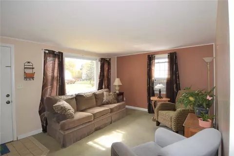 3 Quarry Rd, Warwick, RI 02889 photo 3
