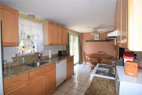 3 Quarry Rd, Warwick, RI 02889 photo 6