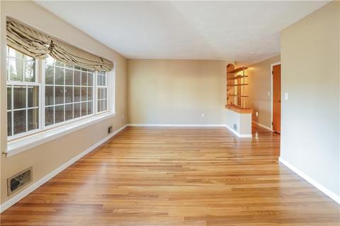30 Haley Rd, Warwick, RI 02889 photo 5