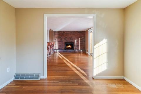 30 Haley Rd, Warwick, RI 02889 photo 8