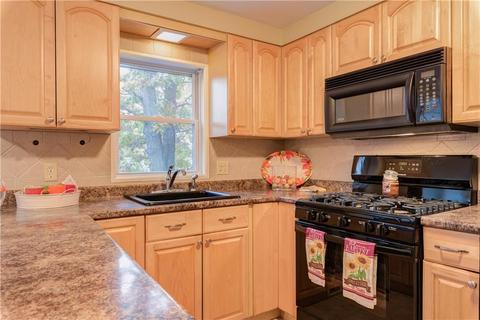 189 Tanner Ave, Warwick, RI 02886 photo 11
