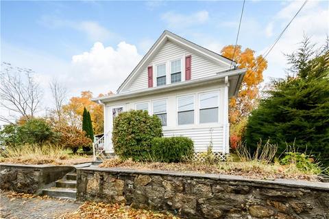 92 Bates Ave, Coventry, RI 02816 photo 2