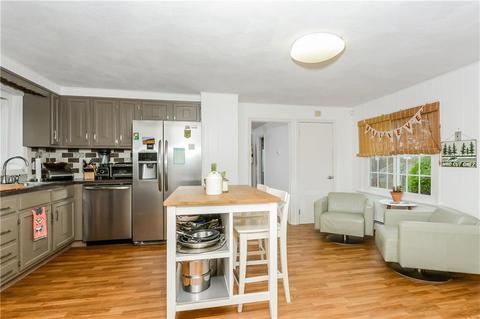 92 Bates Ave, Coventry, RI 02816 photo 4