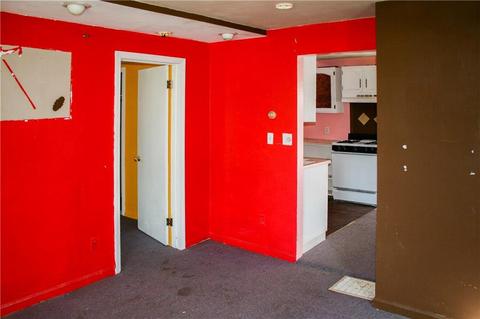 306 Bellman Ave, Warwick, RI 02889 photo 6