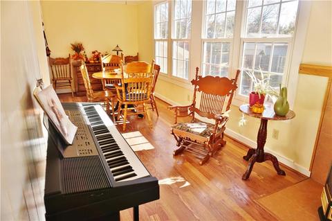 132 North St, Warwick, RI 02886 photo 13