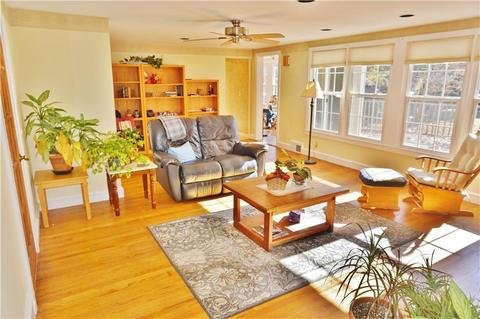 132 North St, Warwick, RI 02886 photo 6