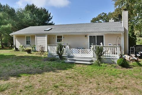 31 Apache Dr, Westerly, RI 02891 photo 5