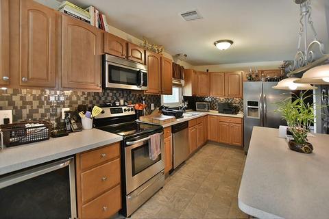 31 Apache Dr, Westerly, RI 02891 photo 8