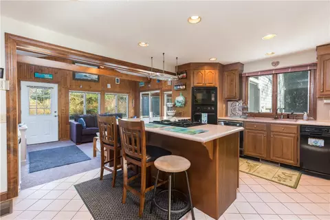 75 Benson Ave, Westerly, RI 02891 photo 8