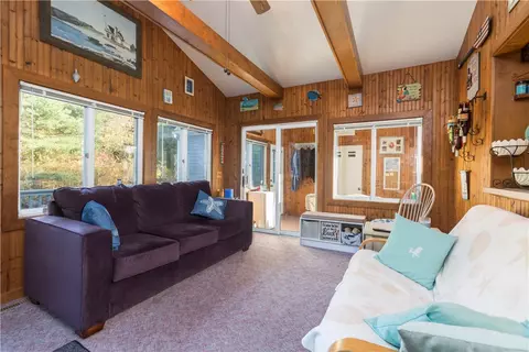 75 Benson Ave, Westerly, RI 02891 photo 5