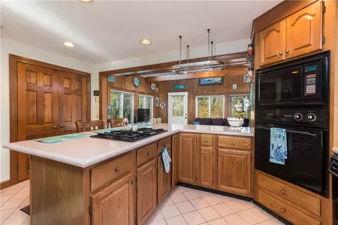 75 Benson Ave, Westerly, RI 02891 photo 9