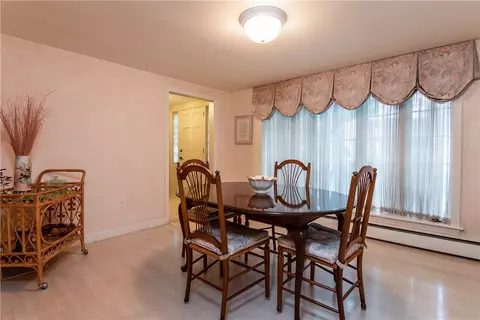 434 Red Chimney Dr, Warwick, RI 02886 photo 9
