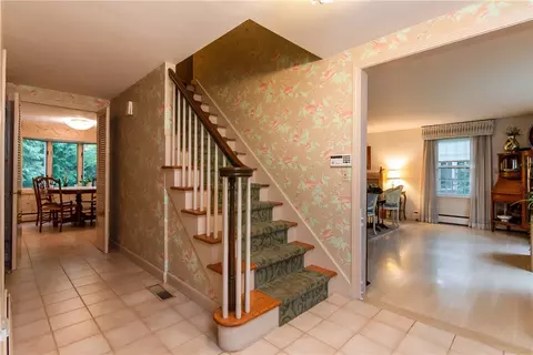 434 Red Chimney Dr, Warwick, RI 02886 photo 11