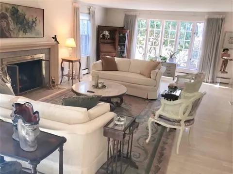 434 Red Chimney Dr, Warwick, RI 02886 photo 8