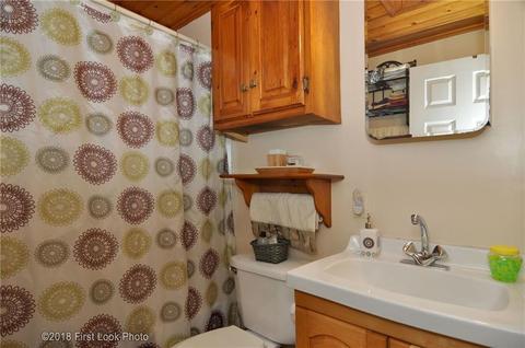72 Angus St, Coventry, RI 02816 photo 15