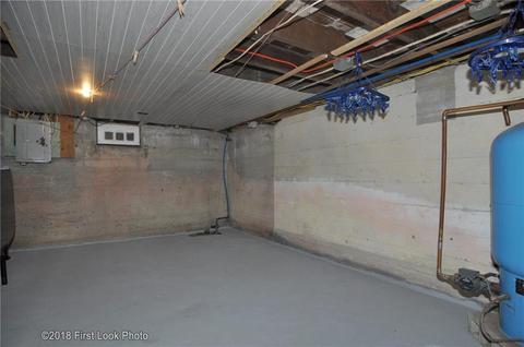 72 Angus St, Coventry, RI 02816 photo 17