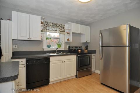 72 Angus St, Coventry, RI 02816 photo 6
