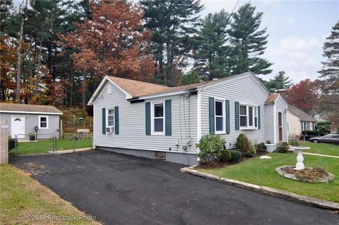 72 Angus St, Coventry, RI 02816 photo 4