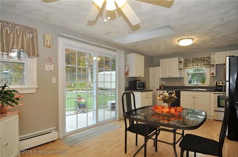 72 Angus St, Coventry, RI 02816 photo 8