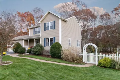 37 Ginger Trl, Coventry, RI 02816 photo 3