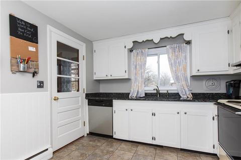 25 Maplehurst Ave, Warwick, RI 02889 photo 21