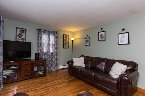25 Maplehurst Ave, Warwick, RI 02889 photo 8