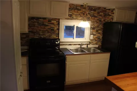 2 Welles Rd, Mapleville, RI 02839 photo 14