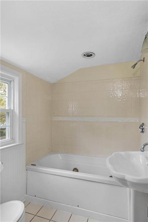 38 Westbrook Rd, Warwick, RI 02886 photo 18