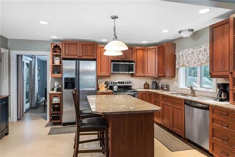 77 Grace Ave, Woonsocket, RI 02895 photo 6