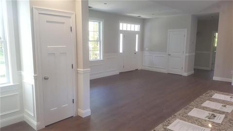 31 Hickory Ln, Westerly, RI 02891 photo 3