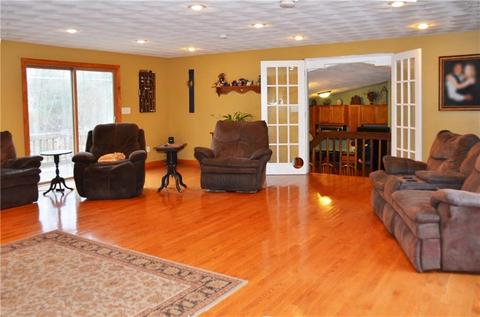 103 Eagle Dr, Hope, RI 02831 photo 8