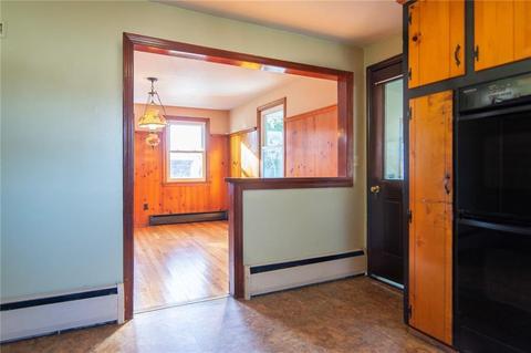 8 Asylum Rd, Warren, RI 02885 photo 16