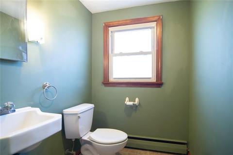 8 Asylum Rd, Warren, RI 02885 photo 17