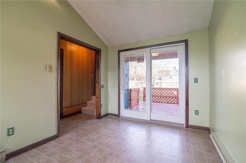 8 Asylum Rd, Warren, RI 02885 photo 15