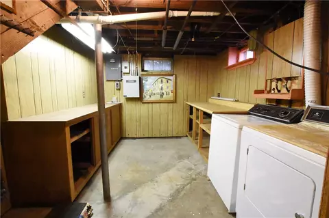 542 Anthony St, Fall River, MA 02721 photo 27