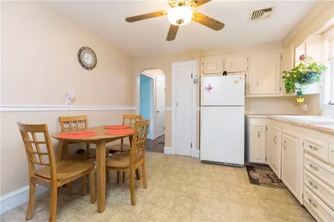 35 Lydick Ave, Warwick, RI 02888 photo 7