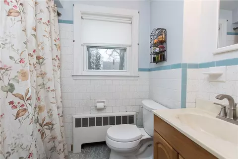 35 Lydick Ave, Warwick, RI 02888 photo 15