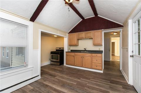 122 4th Ave, Woonsocket, RI 02895 photo 7