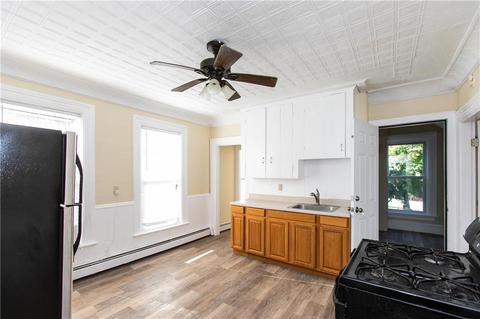 122 4th Ave, Woonsocket, RI 02895 photo 27