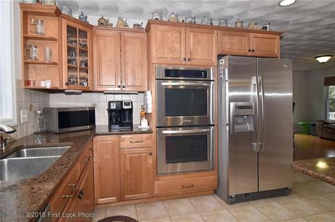 29 Damico Ln, Glocester, RI 02814 photo 11