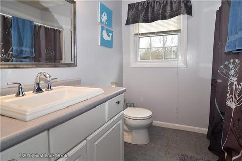 29 Damico Ln, Glocester, RI 02814 photo 35