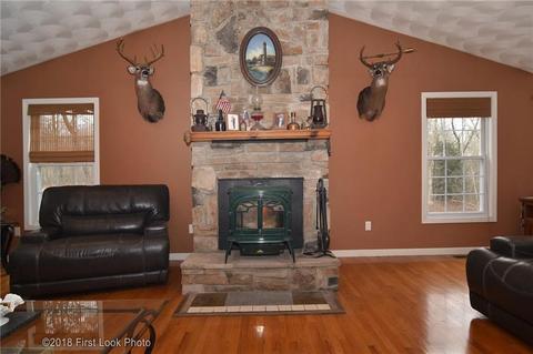 29 Damico Ln, Glocester, RI 02814 photo 19