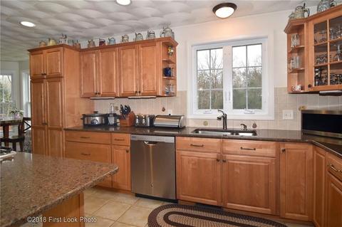 29 Damico Ln, Glocester, RI 02814 photo 13