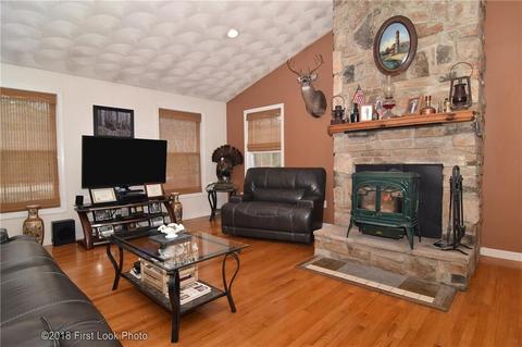 29 Damico Ln, Glocester, RI 02814 photo 21