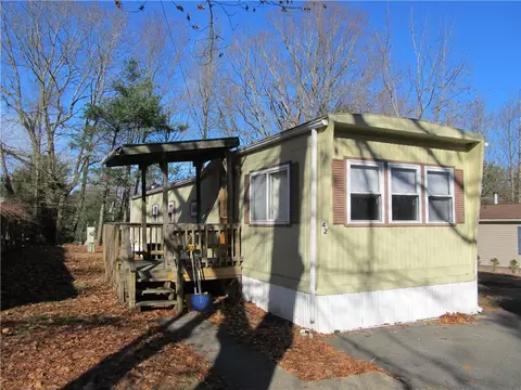 42 Hillside Dr, Mapleville, RI 02839 photo 1
