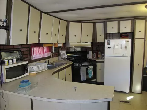 42 Hillside Dr, Mapleville, RI 02839 photo 9