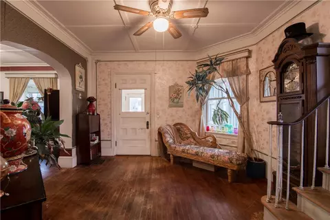 593 S Main St, Woonsocket, RI 02895 photo 8